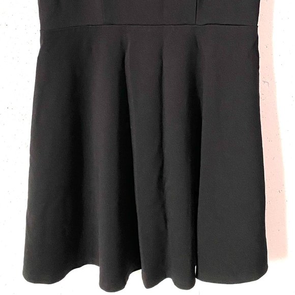 Mauirces, EUC, Little Black Dress, A Line, Scalloped V Neck, Empire Waist, Med - Picture 6 of 13